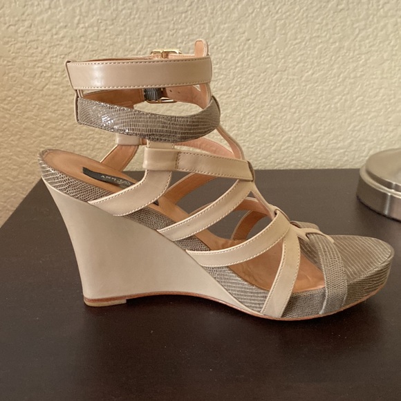 Ann Taylor Leather Platform Wedge Straps Sandals size 9.5 - Picture 4 of 10